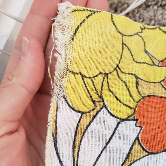 1960s 1970s Flower Power Fabric Tablecloth Yellow Boho Orange Daisy Zinnia #82 - Picture 15 of 16